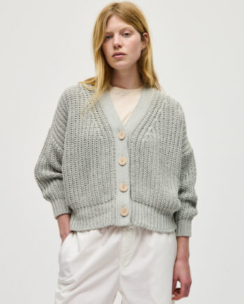 cardigan no18 chalk